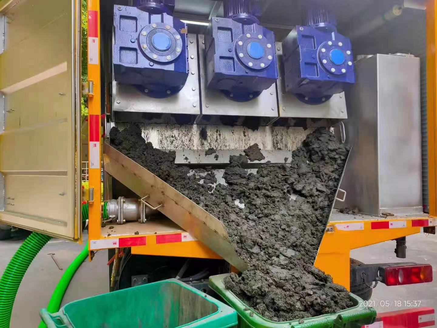 蓬安化粪池清掏城市维护站-泥浆净化干湿分离处理